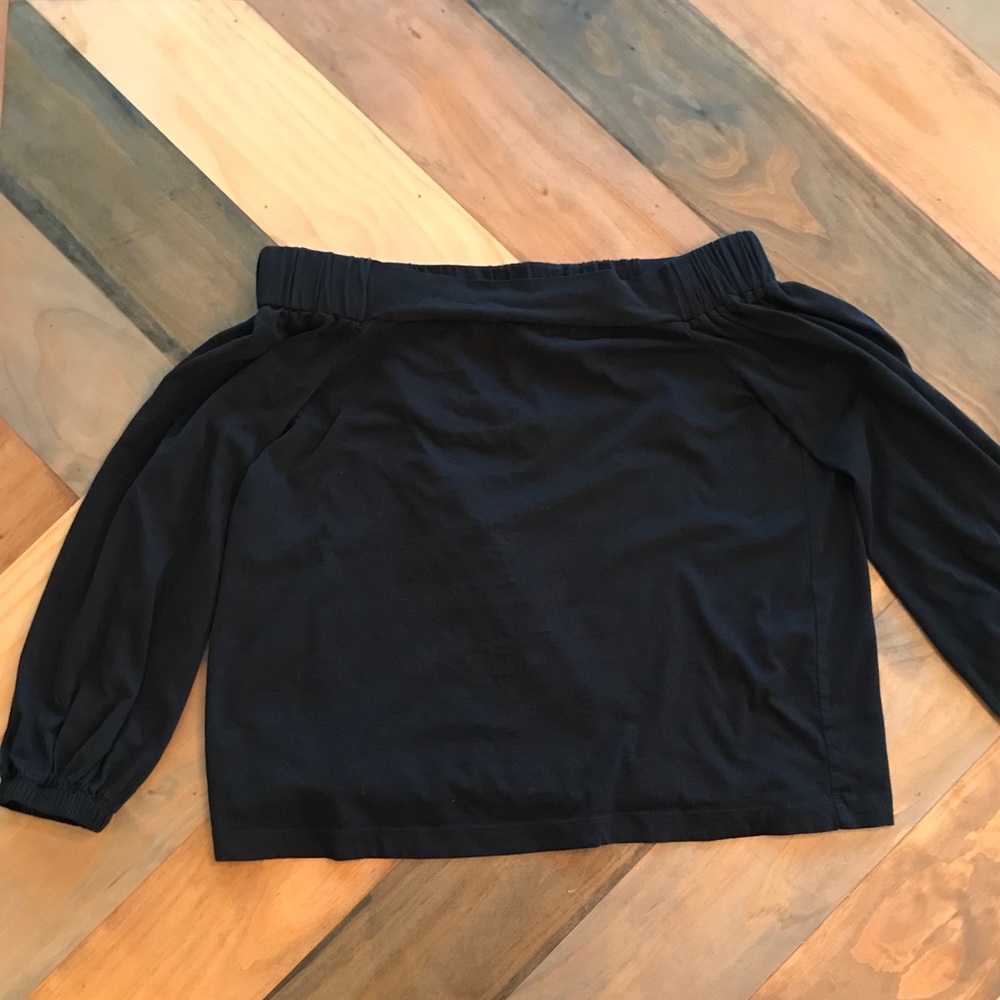 Cold shoulder top